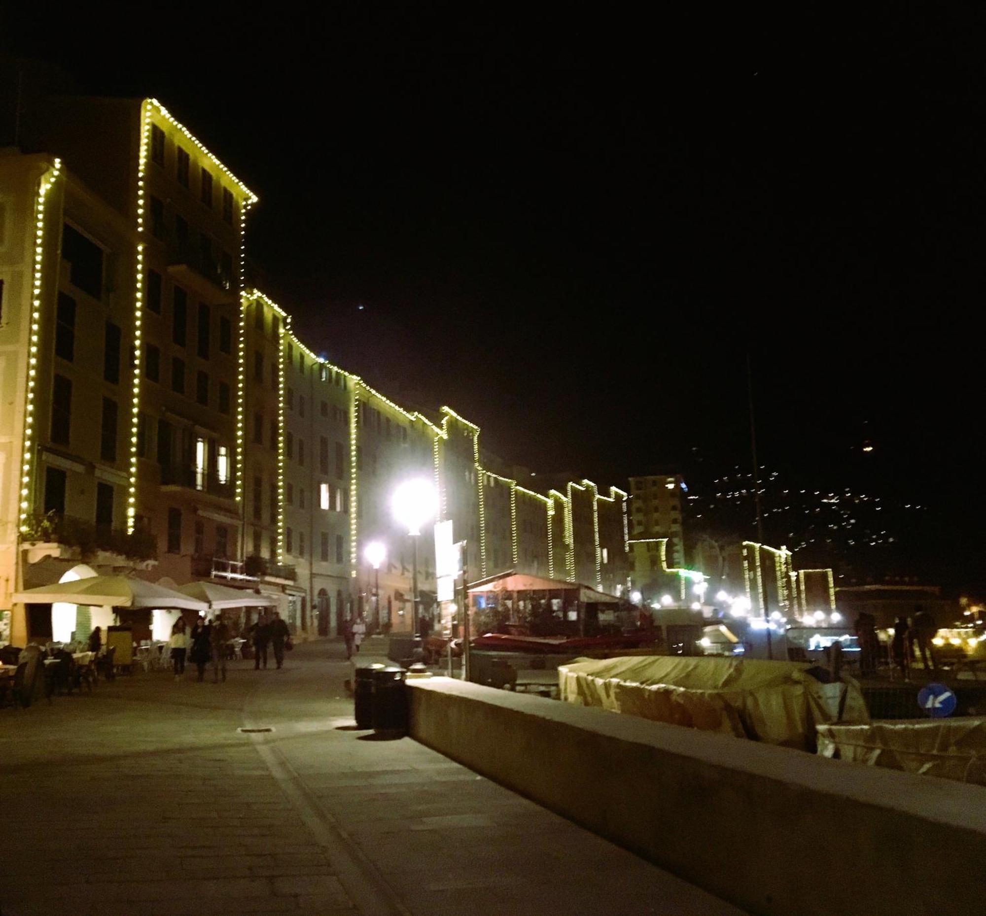 A Un Passo Dal Mare Apartment คาโมยลี ภายนอก รูปภาพ